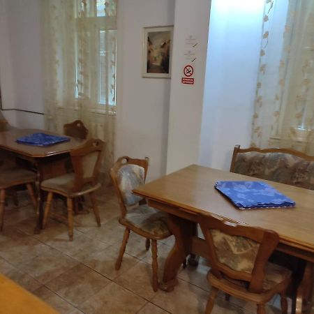 Vila Brazilor Качулата Экстерьер фото